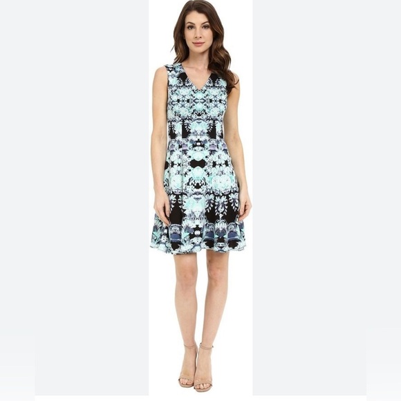 NWT Maggy London Feathered Floral Scuba
Fit and Flare, 14 - Picture 1 of 6